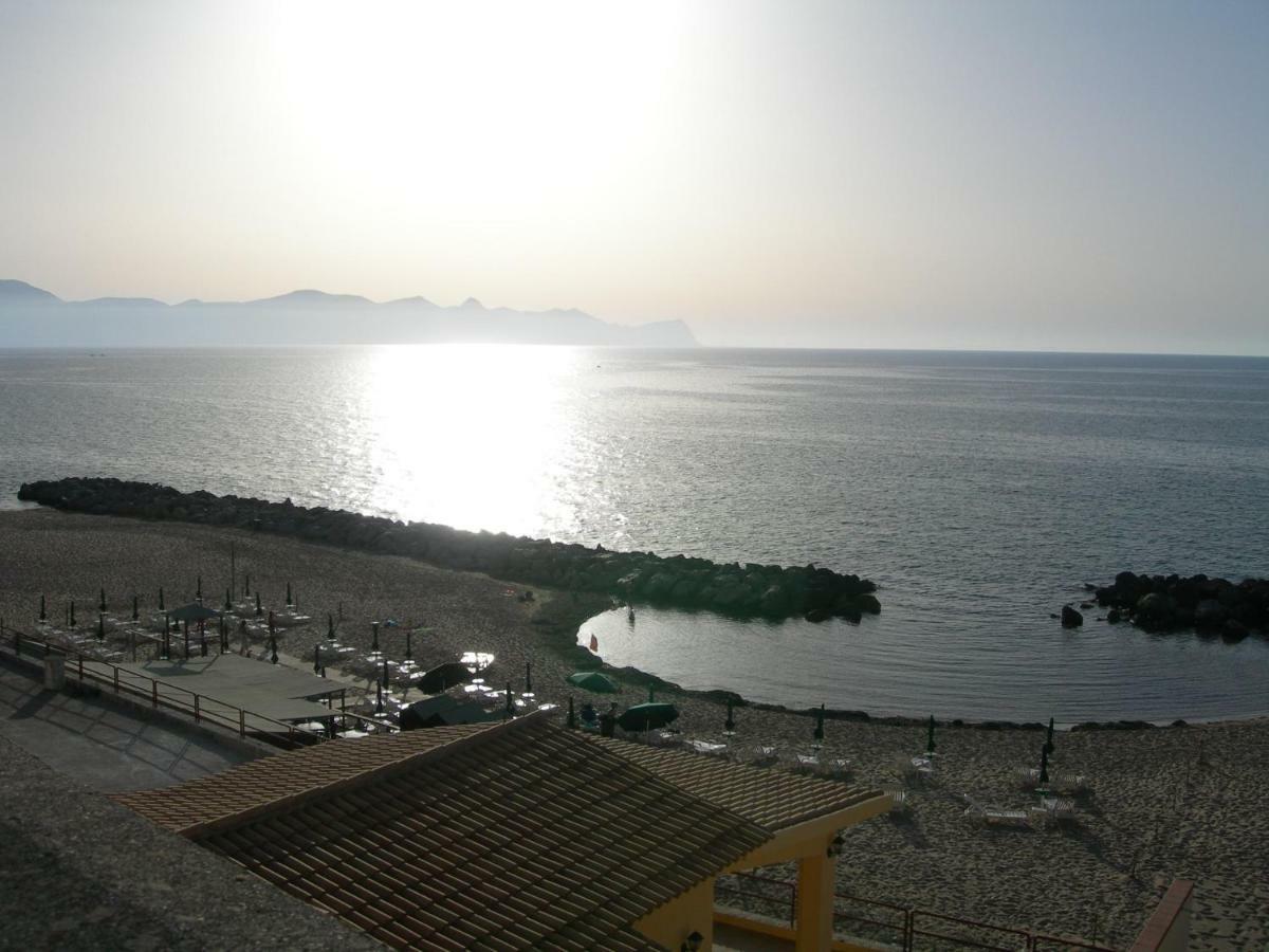 Aparthotel Terrazza Sul Mare Trappeto  Esterno foto